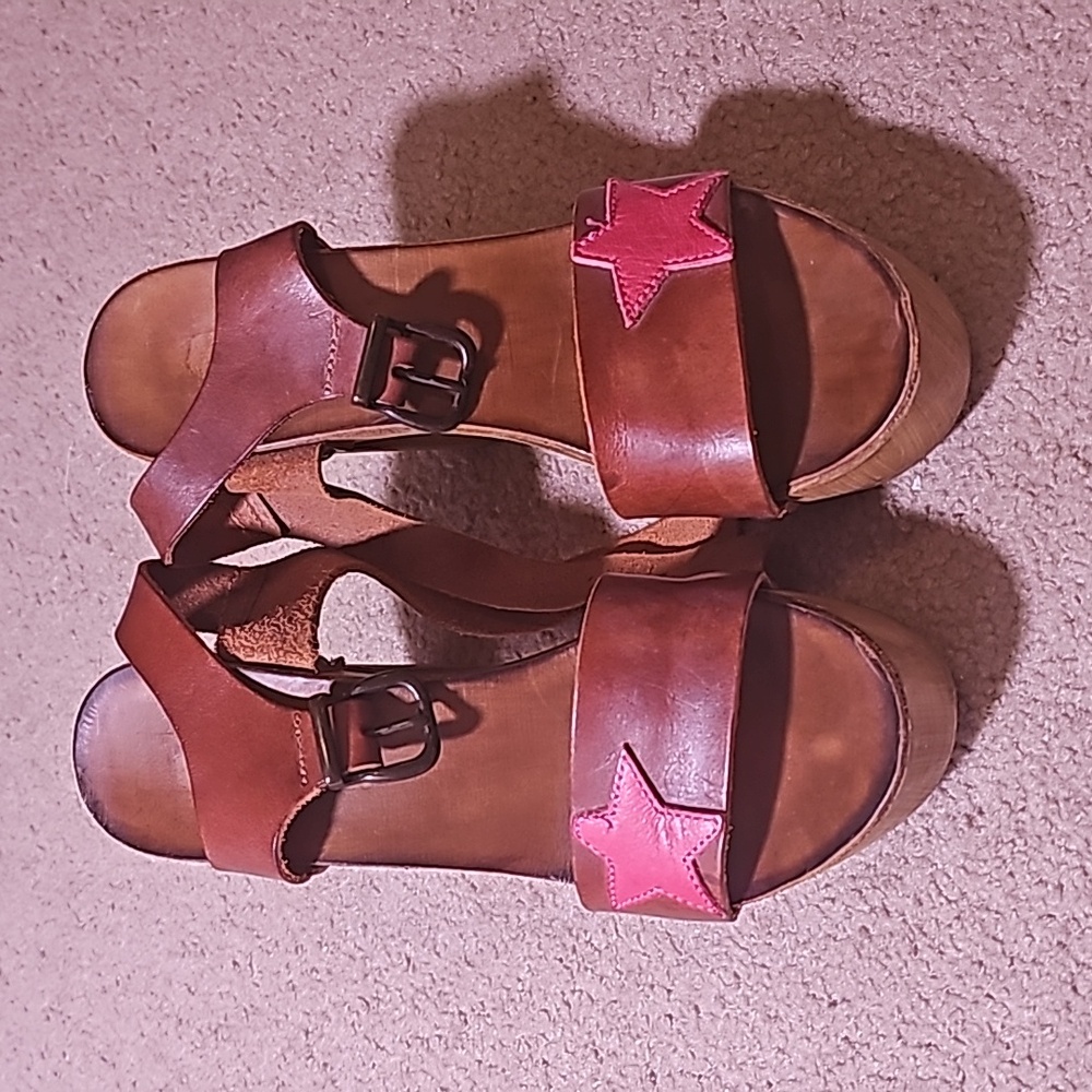 Steve Madden chunky wood leather sandals